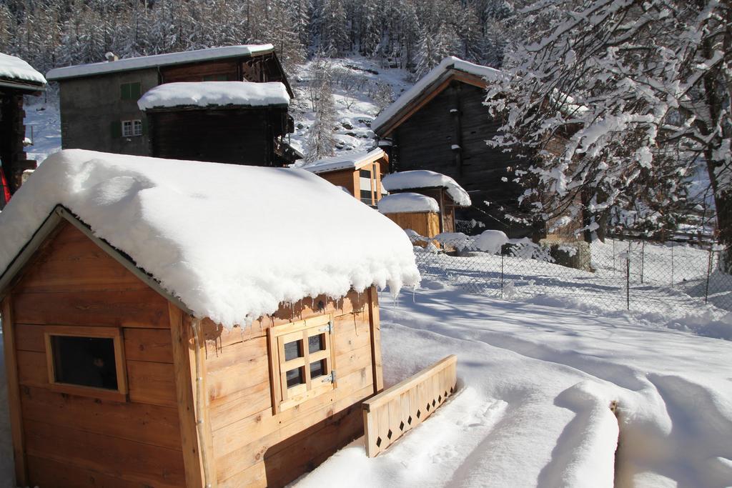 Ferienwohnungen Wallis - Randa Bei Zermatt Exterior photo