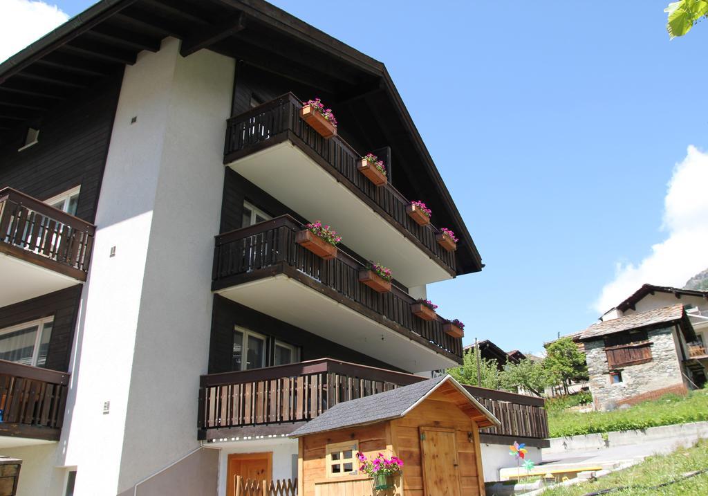 Ferienwohnungen Wallis - Randa Bei Zermatt Exterior photo