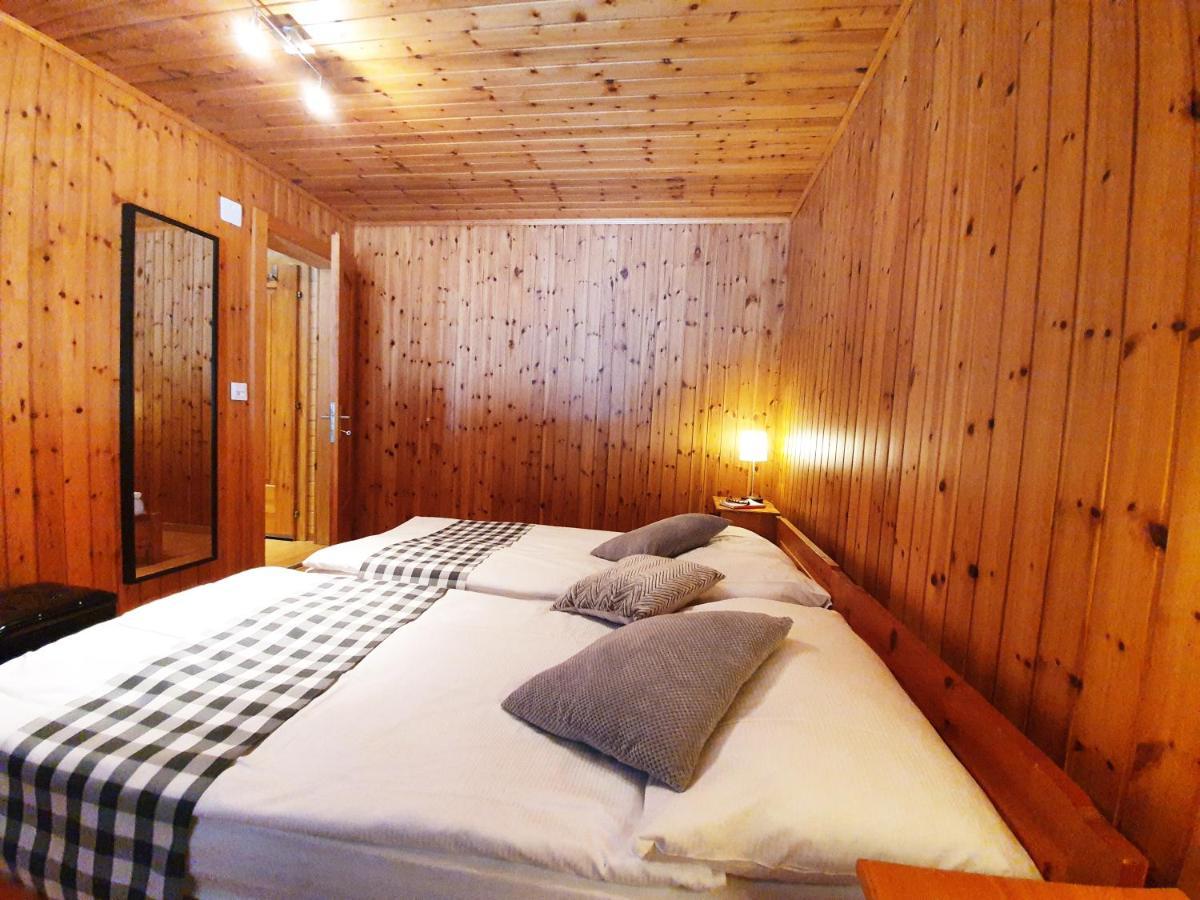 Ferienwohnungen Wallis - Randa Bei Zermatt Exterior photo